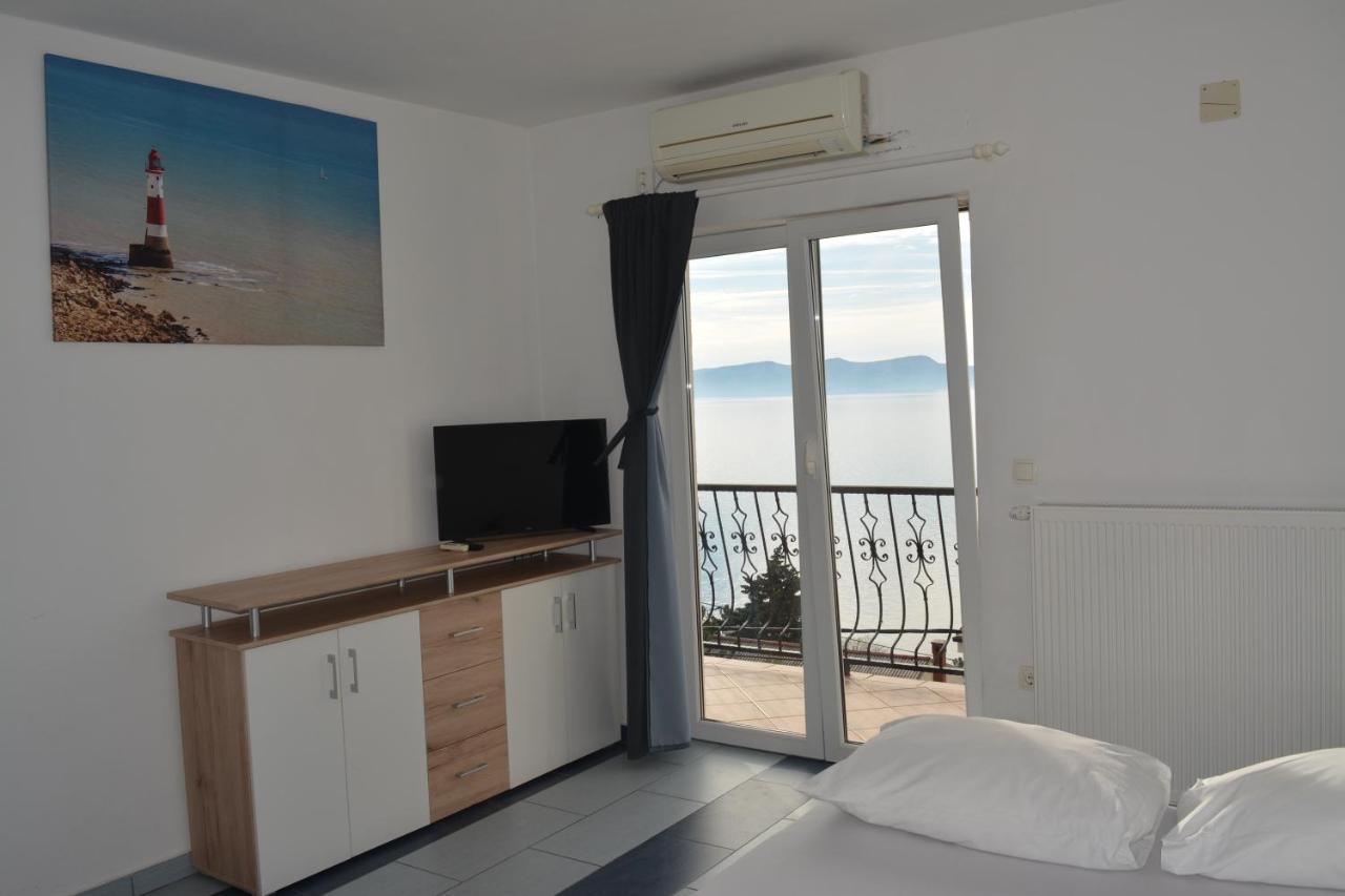 Apartments & Room Madi Senj  Ngoại thất bức ảnh