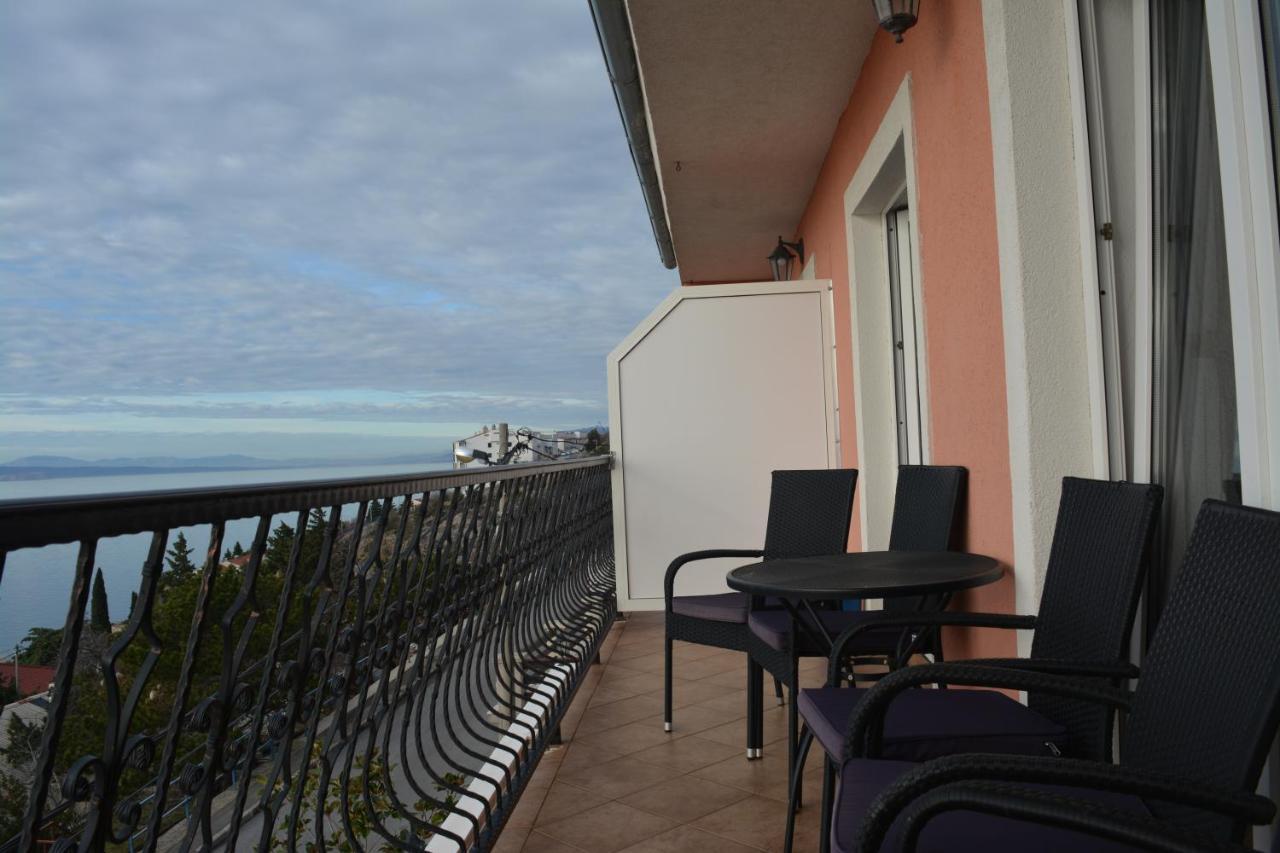 Apartments & Room Madi Senj  Ngoại thất bức ảnh