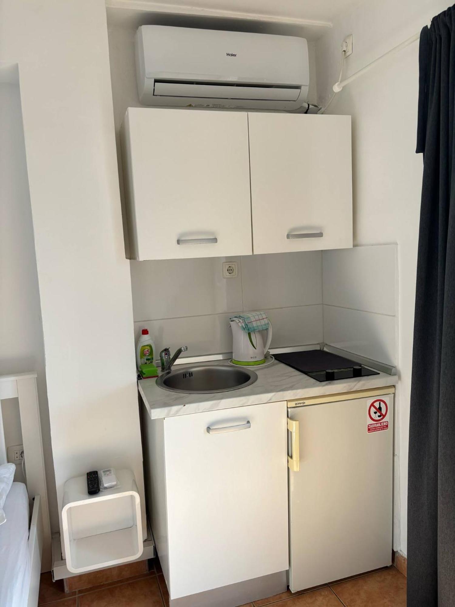 Apartments & Room Madi Senj  Ngoại thất bức ảnh