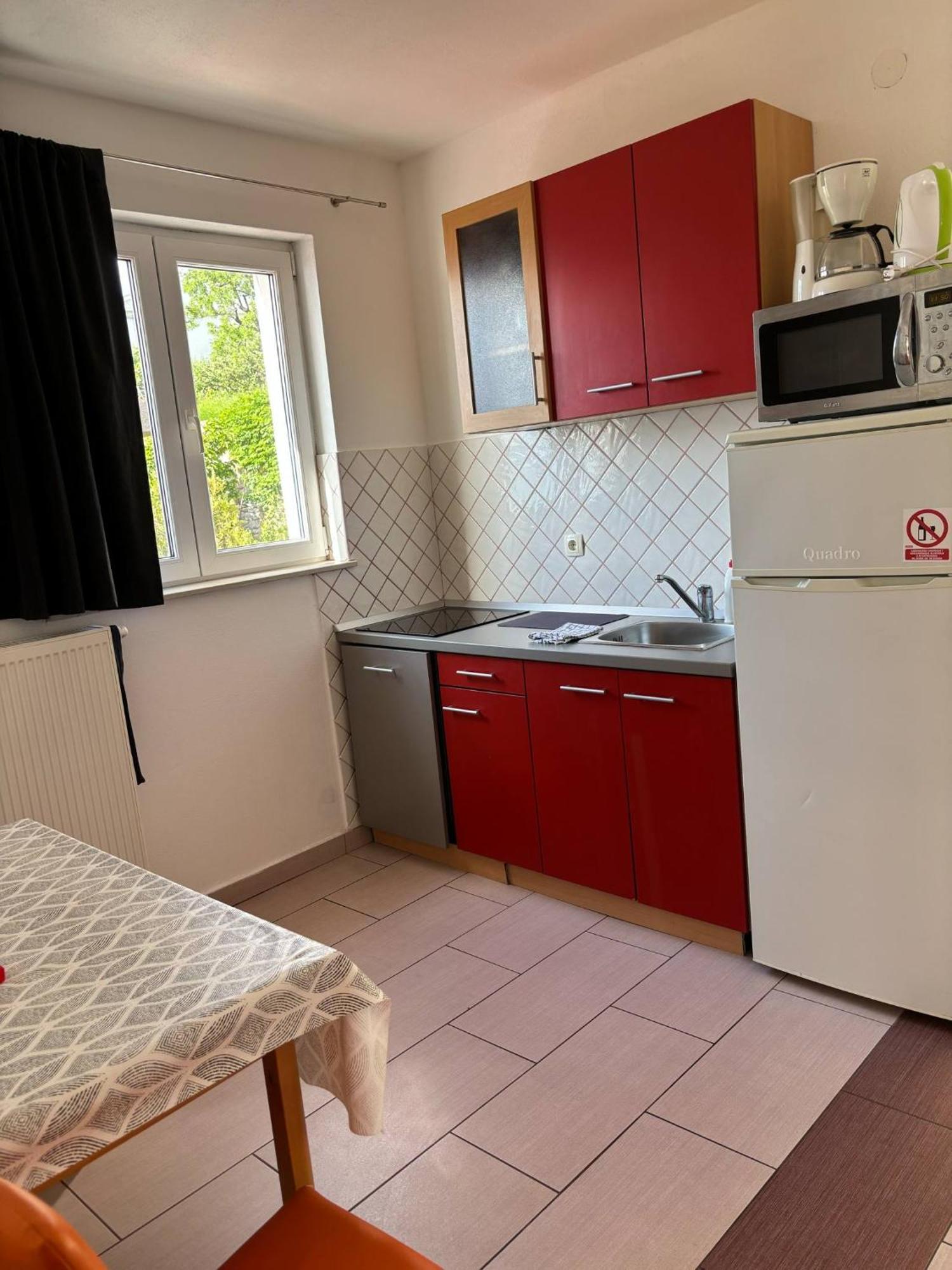 Apartments & Room Madi Senj  Ngoại thất bức ảnh