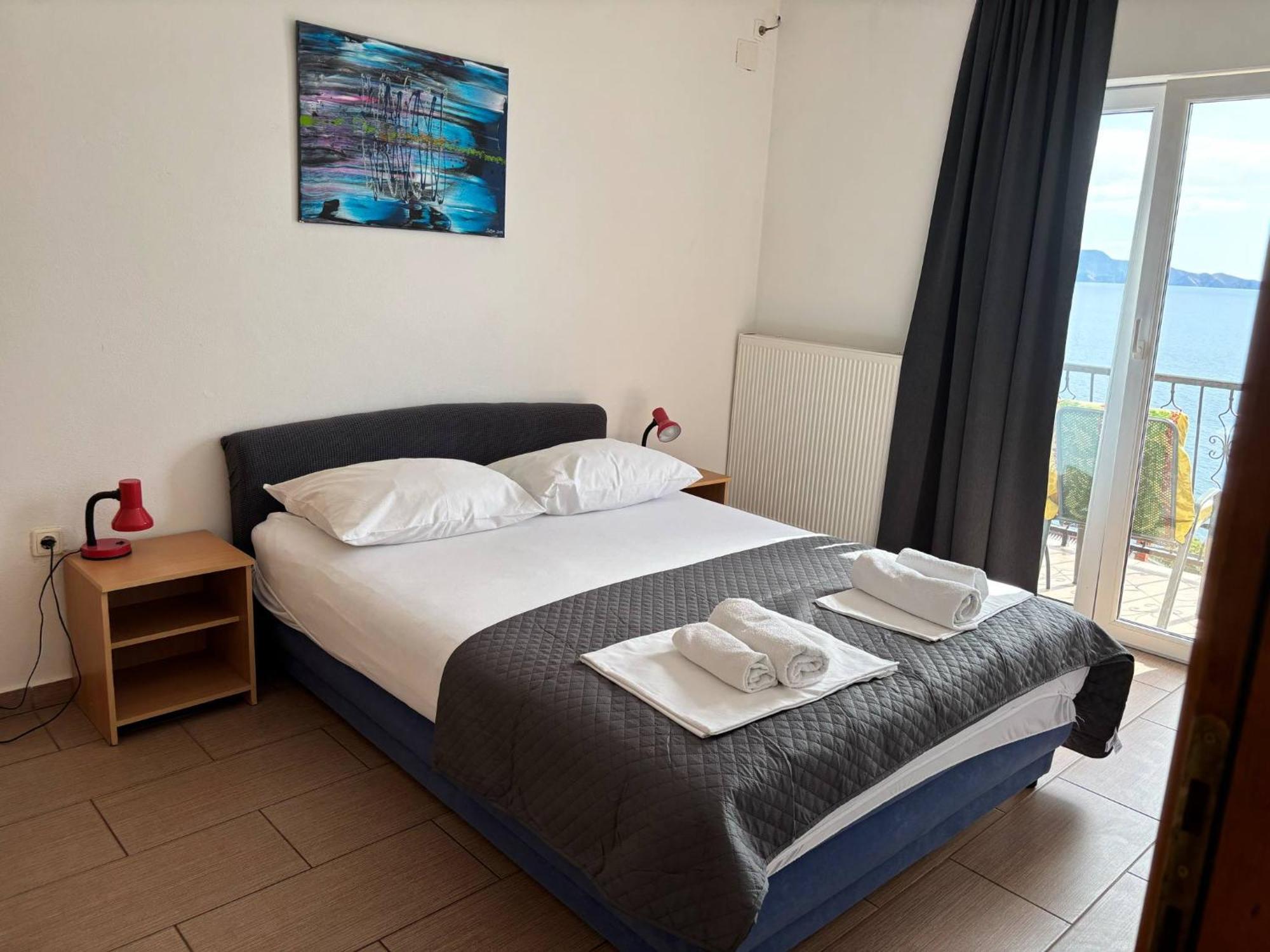 Apartments & Room Madi Senj  Ngoại thất bức ảnh