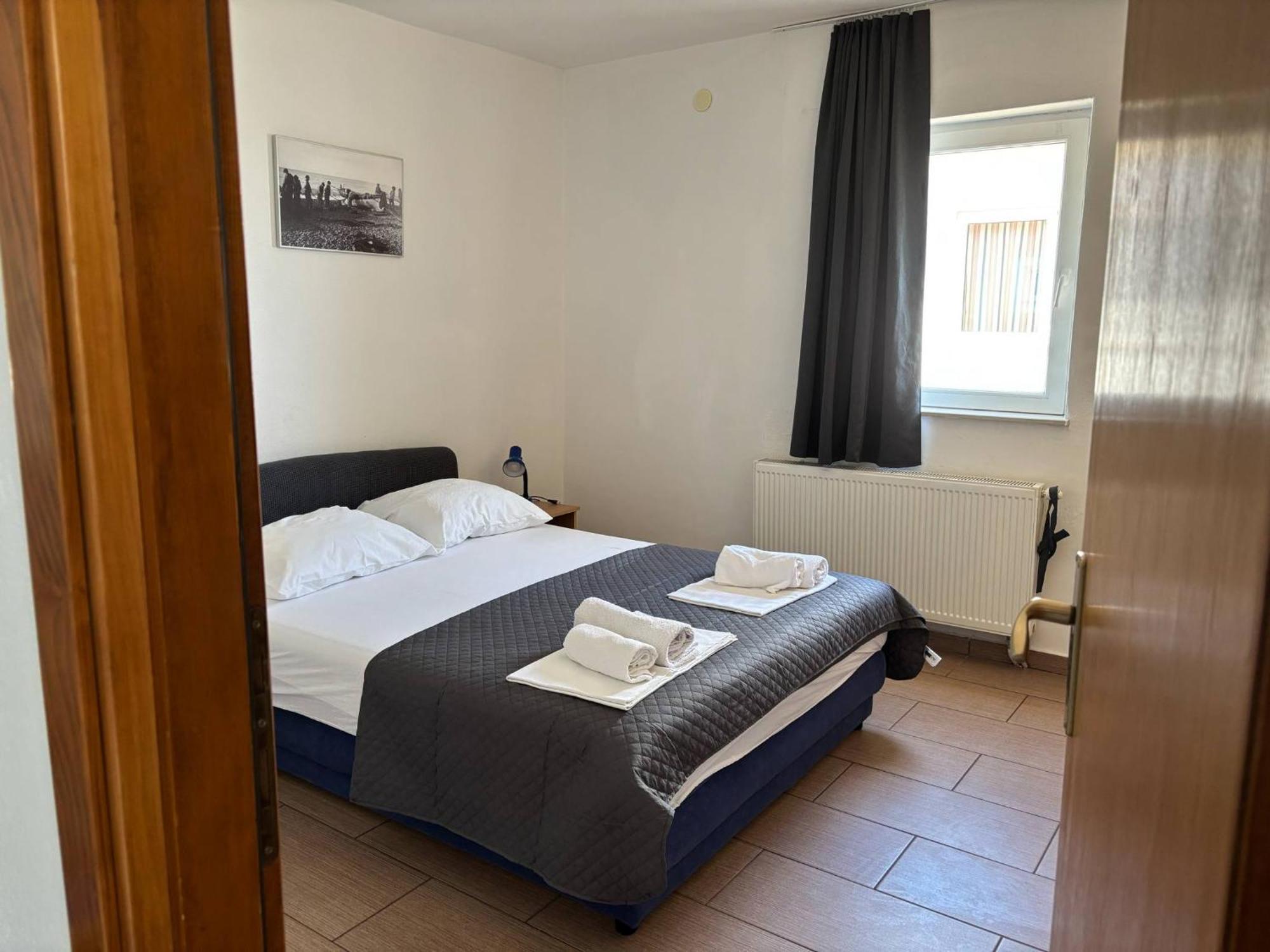 Apartments & Room Madi Senj  Ngoại thất bức ảnh