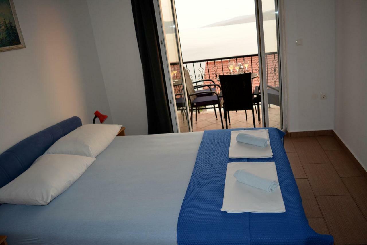 Apartments & Room Madi Senj  Ngoại thất bức ảnh