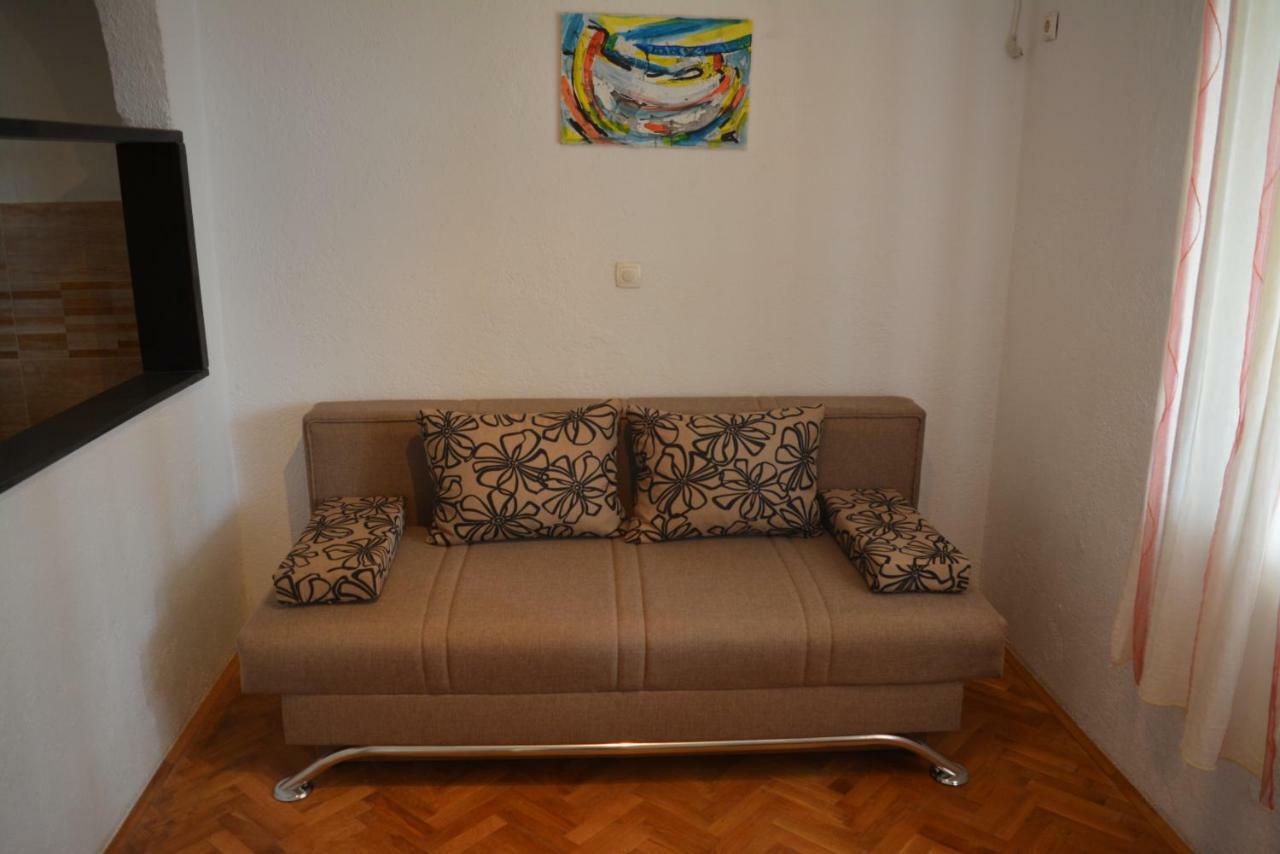 Apartments & Room Madi Senj  Ngoại thất bức ảnh
